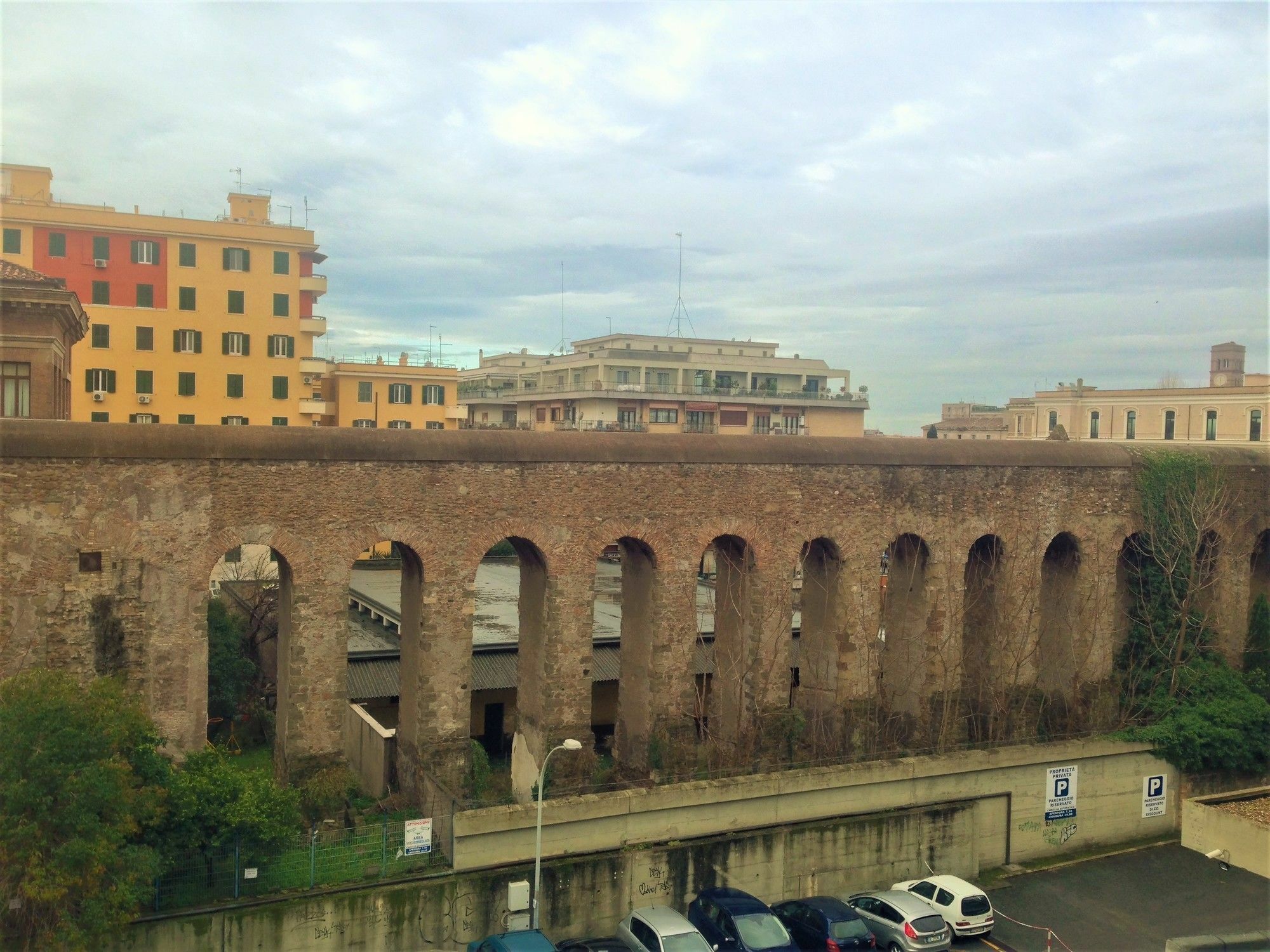 Giuly Guesthouse Rome Bagian luar foto