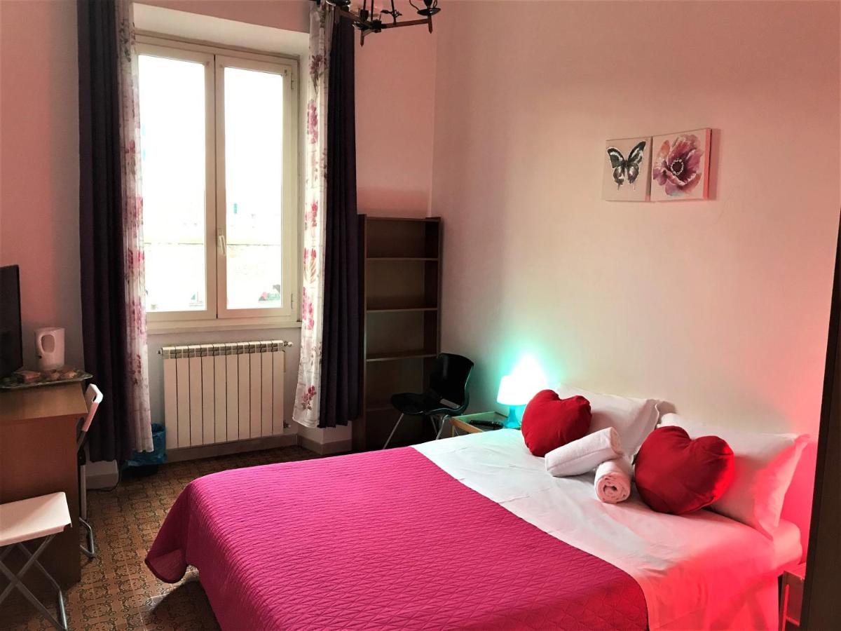 Giuly Guesthouse Rome Bagian luar foto